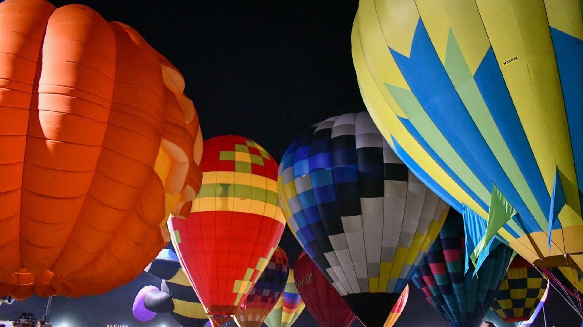 Hot Air balloons at Talking Stick Entertainment District